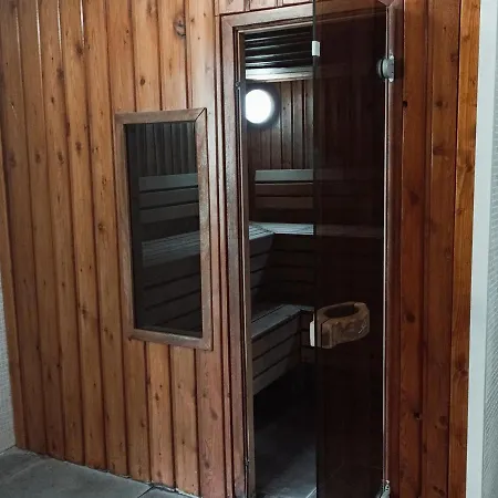 Apartment Duplex T3 A Avec Terrasse, Piscine, Sauna Et Parking - Capacite 6 Personnes - Fr-1-165b-53 Jausiers